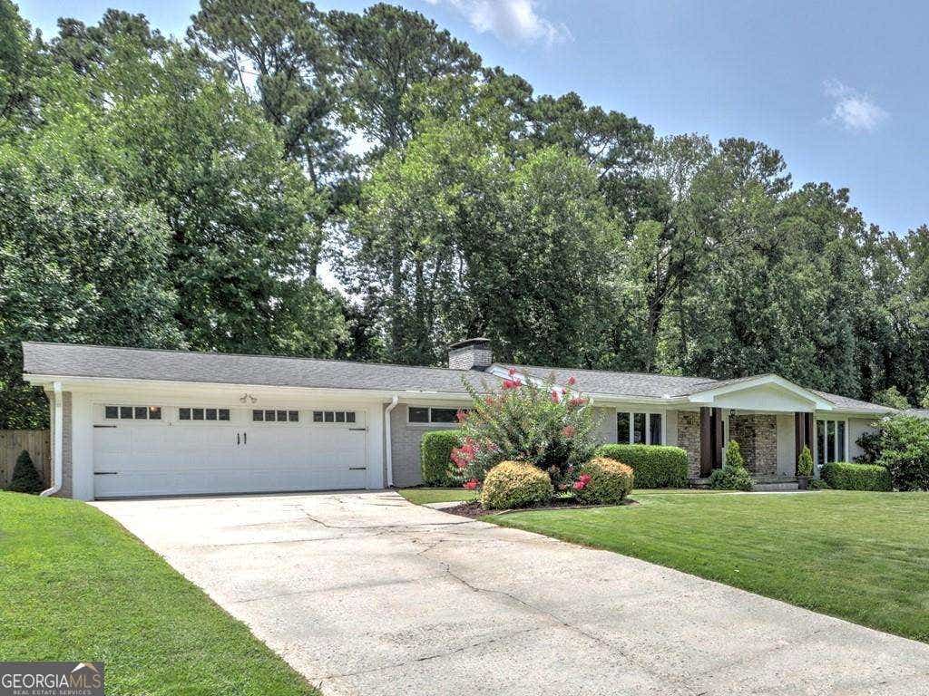 Photo of 715 Glenforest Road, Sandy Springs, GA 30328 (MLS # 10814735)