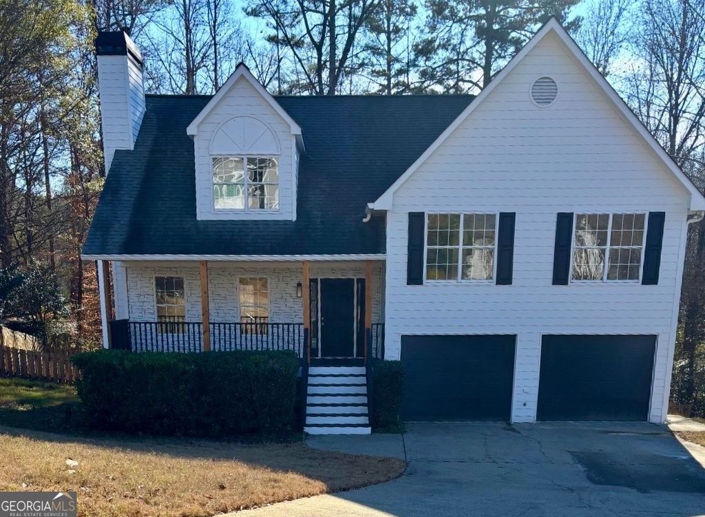 Photo of 1029 Regency Drive, Acworth, GA 30102 (MLS # 10652812)