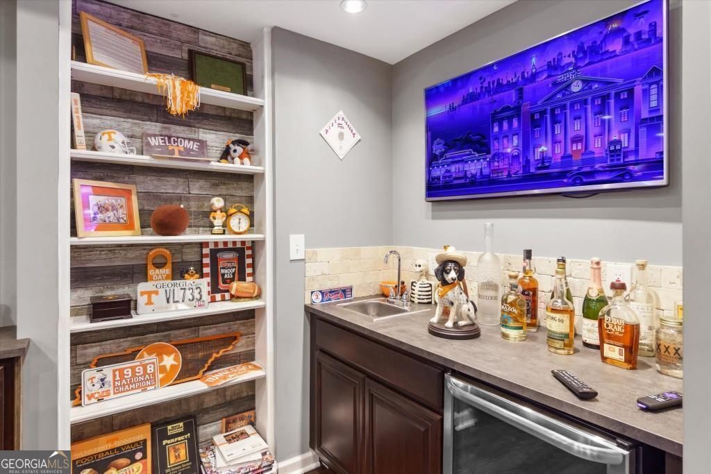 Woodstock, Georgia 30189, United States, 5 Bedrooms Bedrooms, ,4 BathroomsBathrooms,Residential,Active,136208