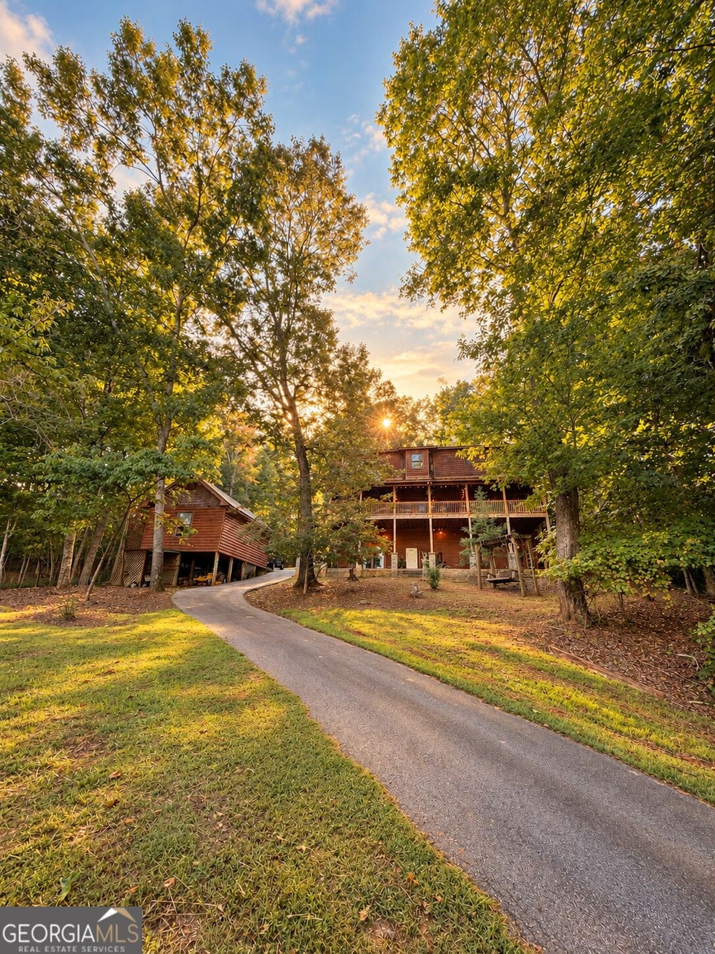 Photo of 94 Autumn Hill Drive, Sautee Nacoochee, GA 30517 (MLS # 10846460)