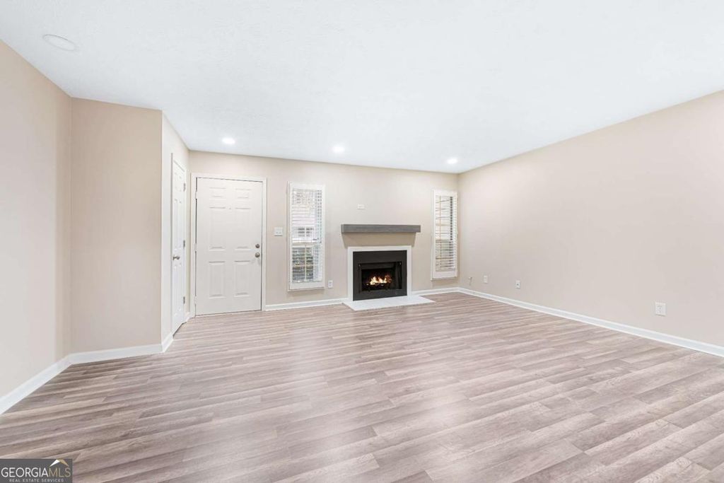 Photo of 103 Sterling Court, Alpharetta, GA 30004 (MLS # 10660171)