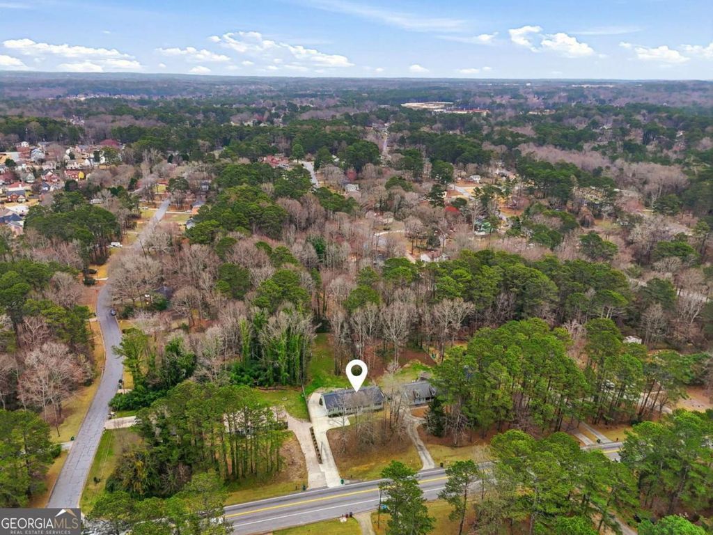 Photo of 1066 Oak Road SW, Lilburn, GA 30047 (MLS # 10713858)