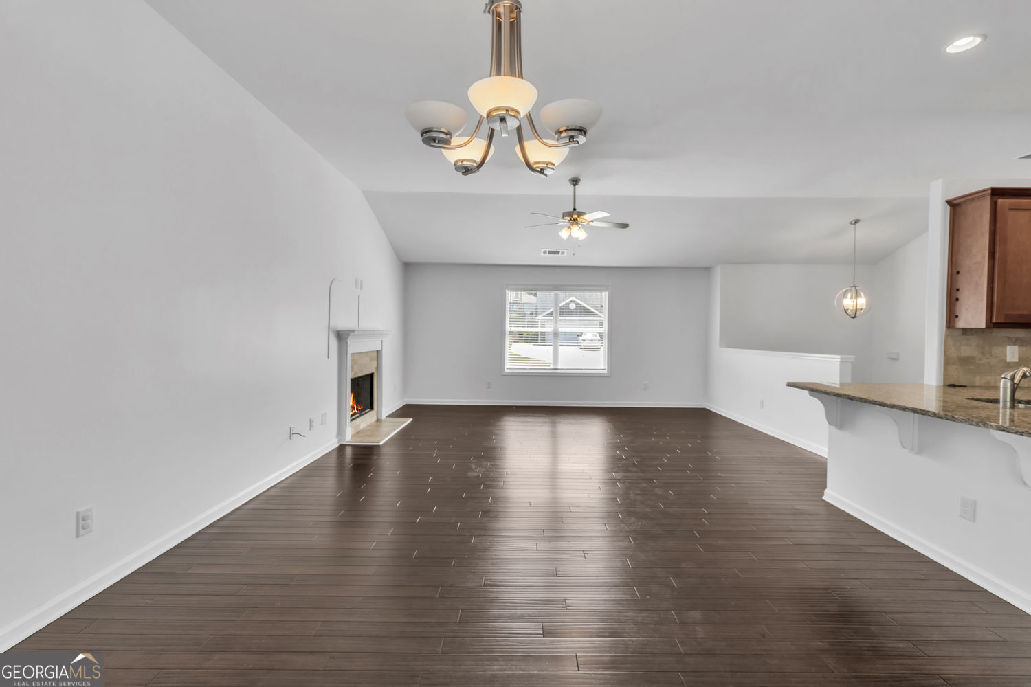 2126 Crown Park DR