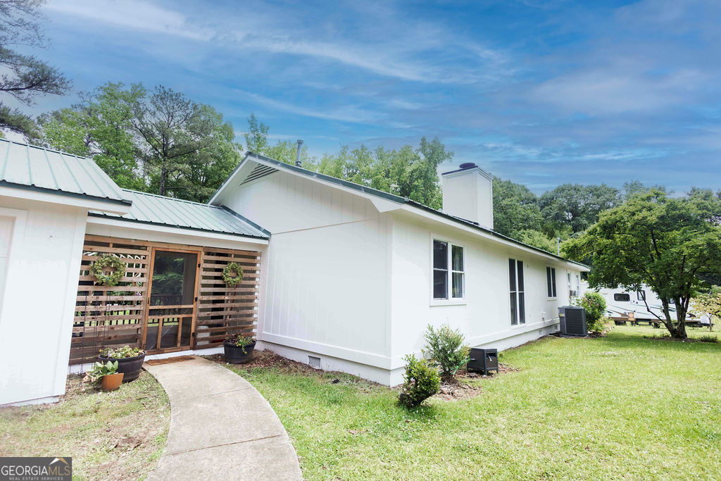 143 Hammond RD
