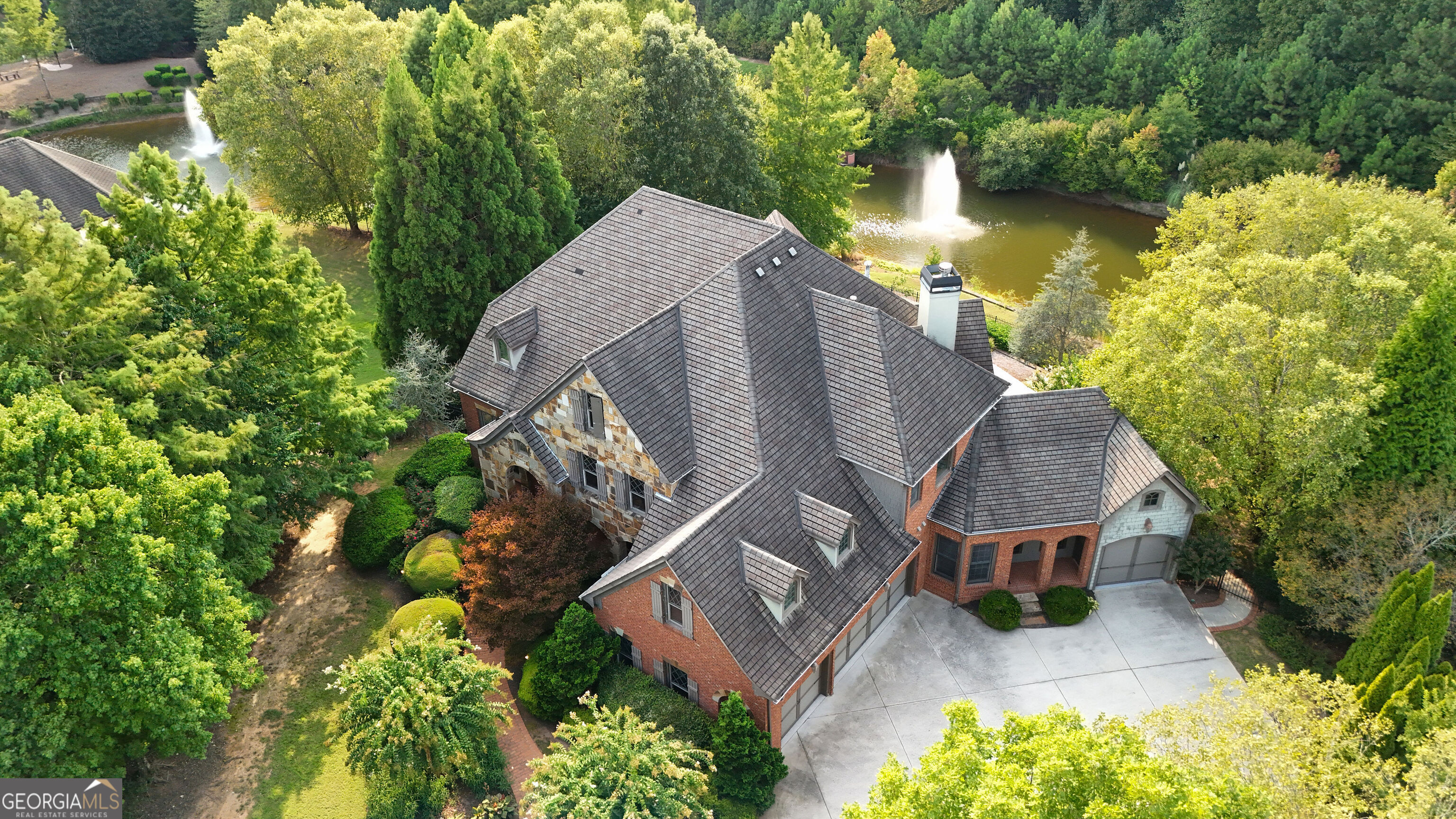 15900 MEADOW KING