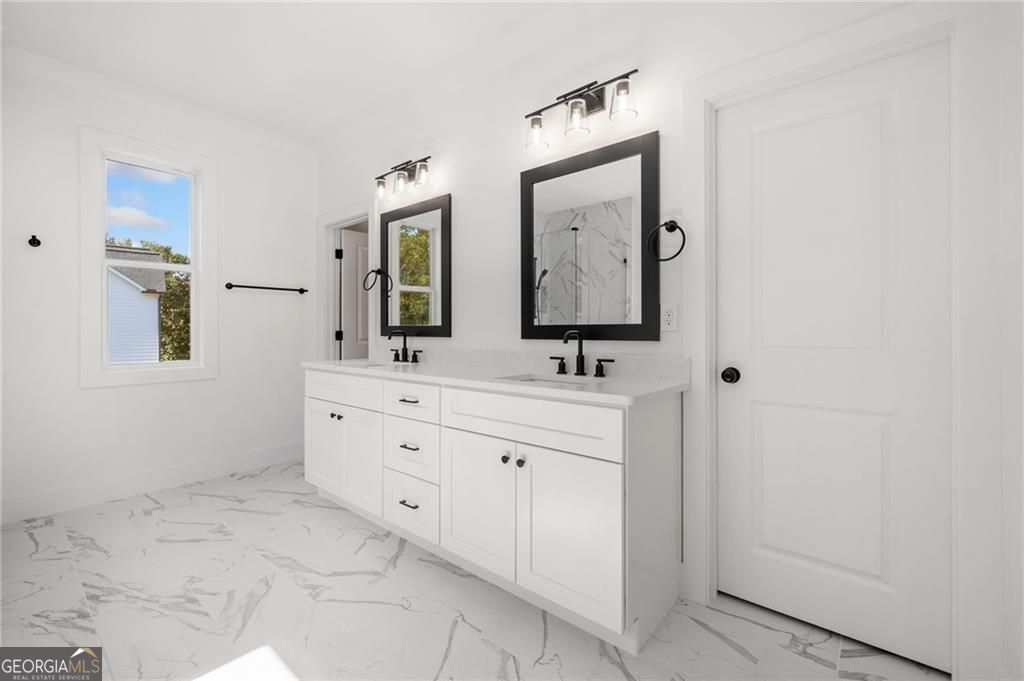 JOHNSON FERRY ESTATES (SEE BENTHILL) - Residential Lease