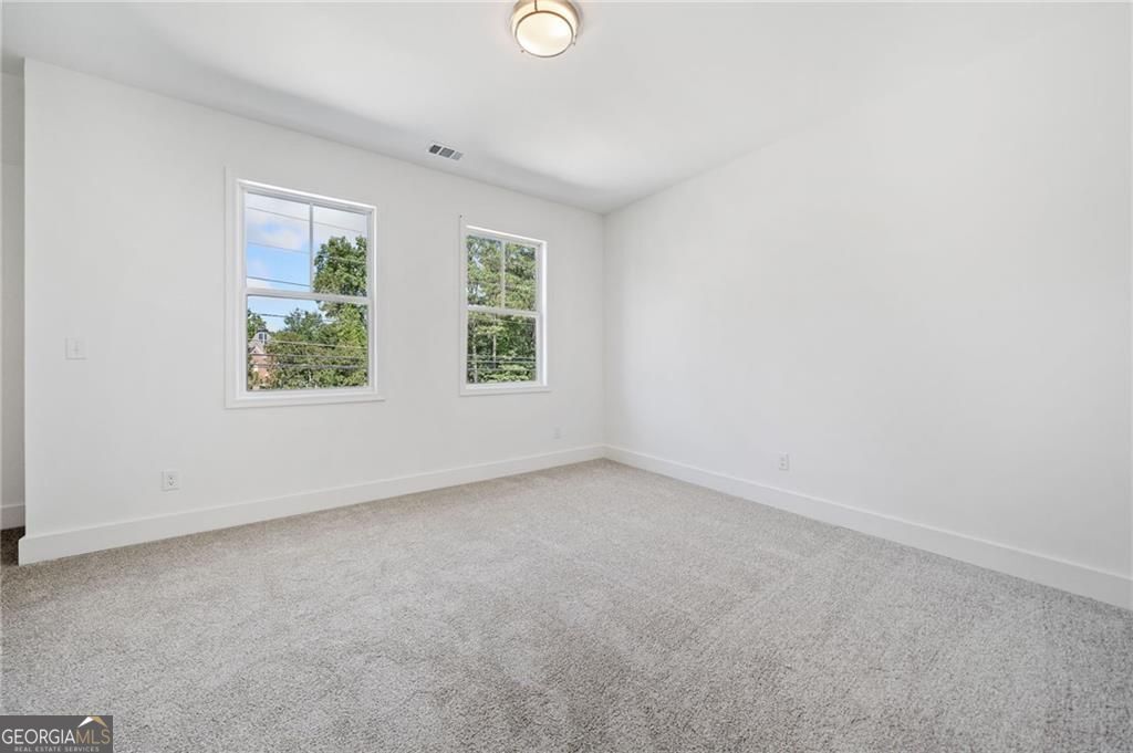 JOHNSON FERRY ESTATES (SEE BENTHILL) - Residential Lease