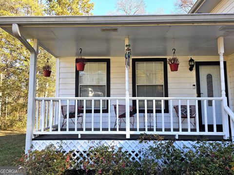 A home in Riverdale