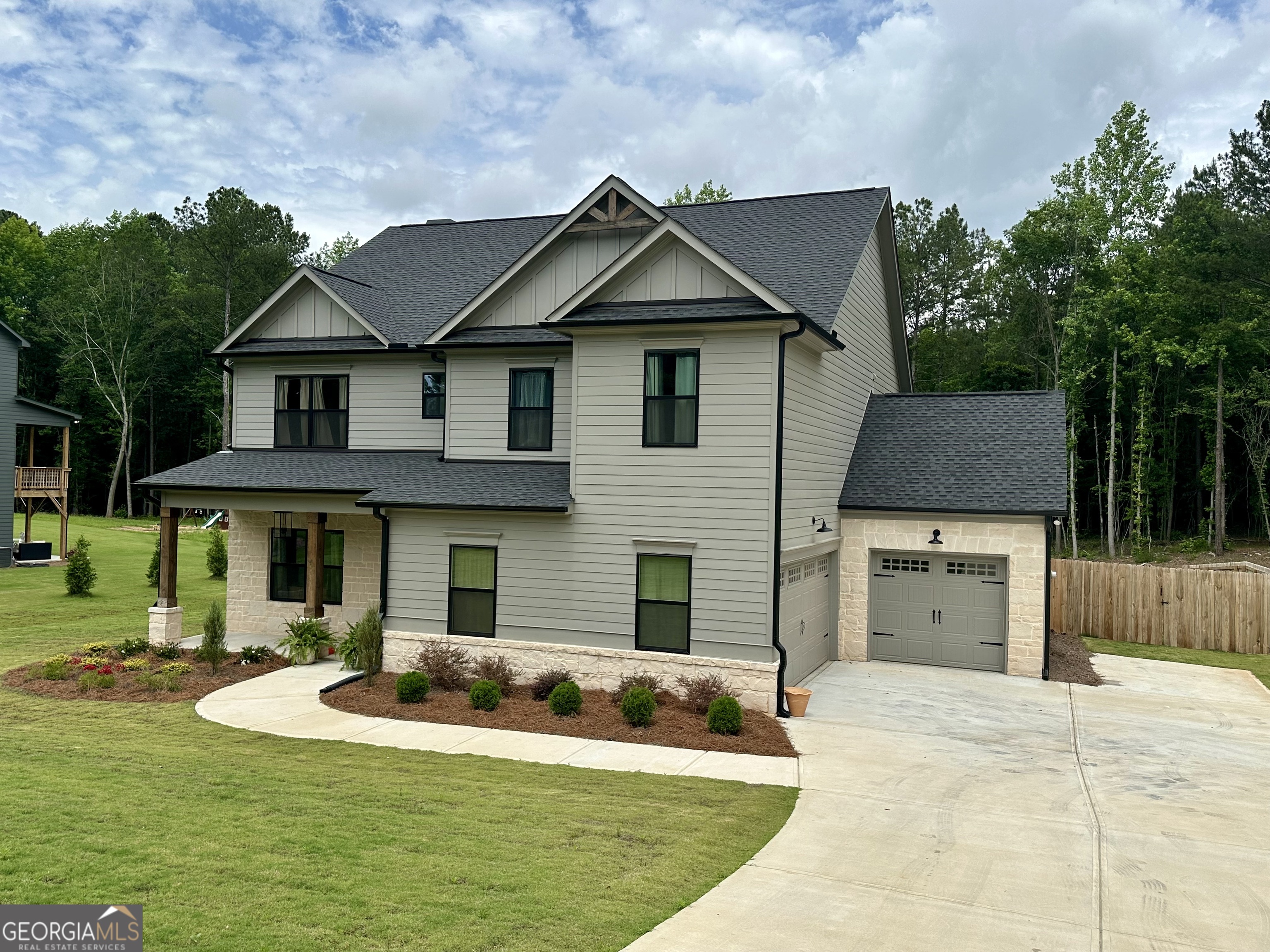 311 Rockwell Church RD NW