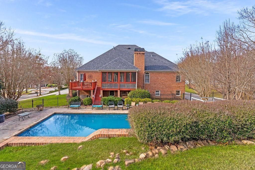 2565 Scarlet Oak LN