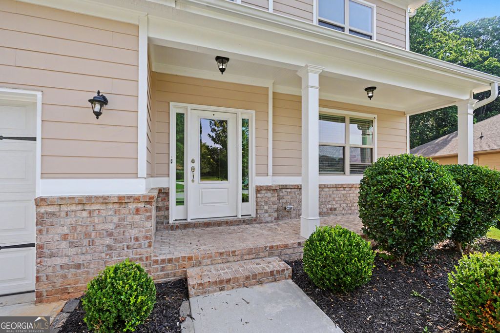 Photo of 516 Brooks Village Drive, Pendergrass, GA 30567 (MLS # 10796162)