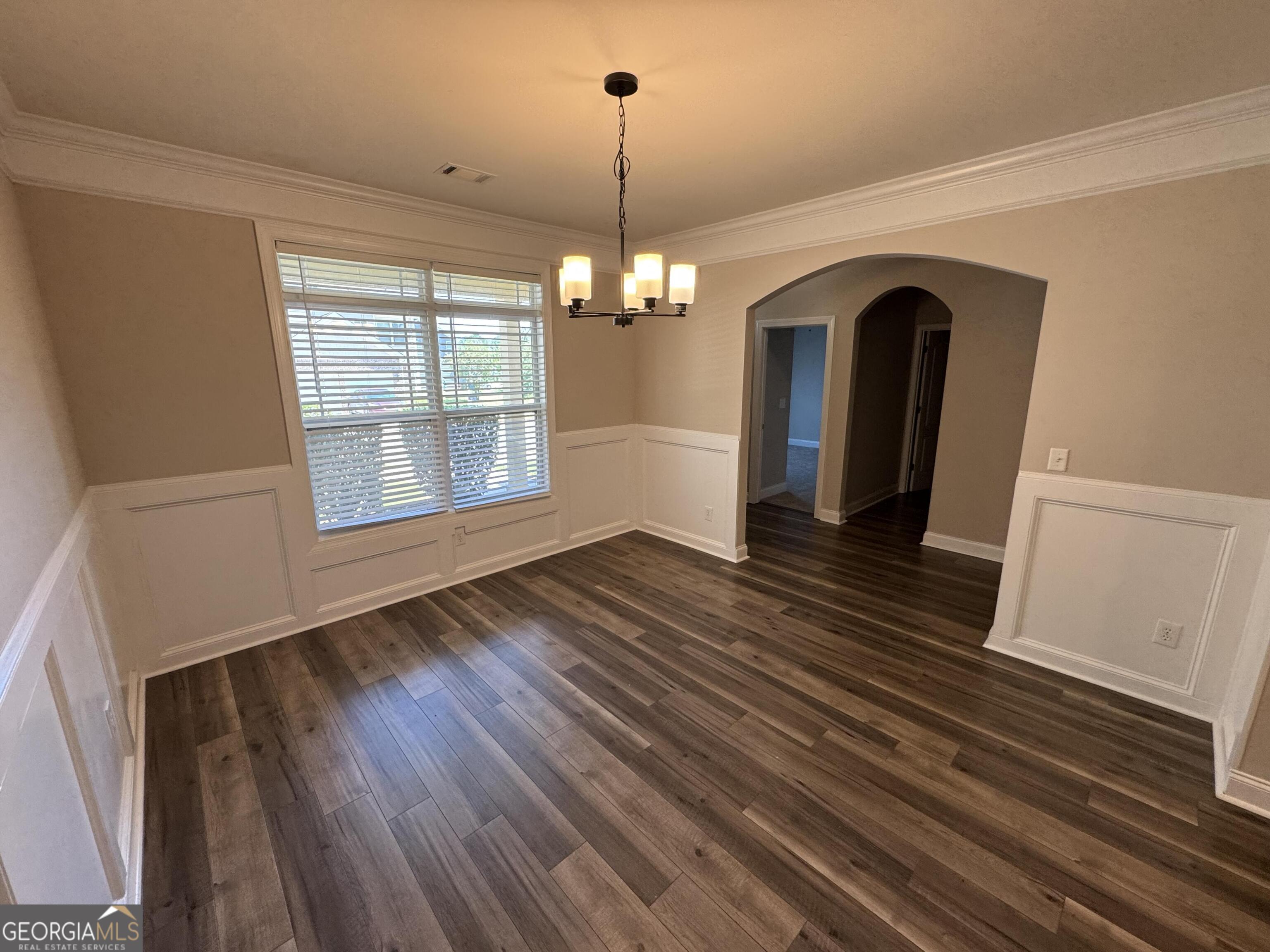 218 Daisy CIR