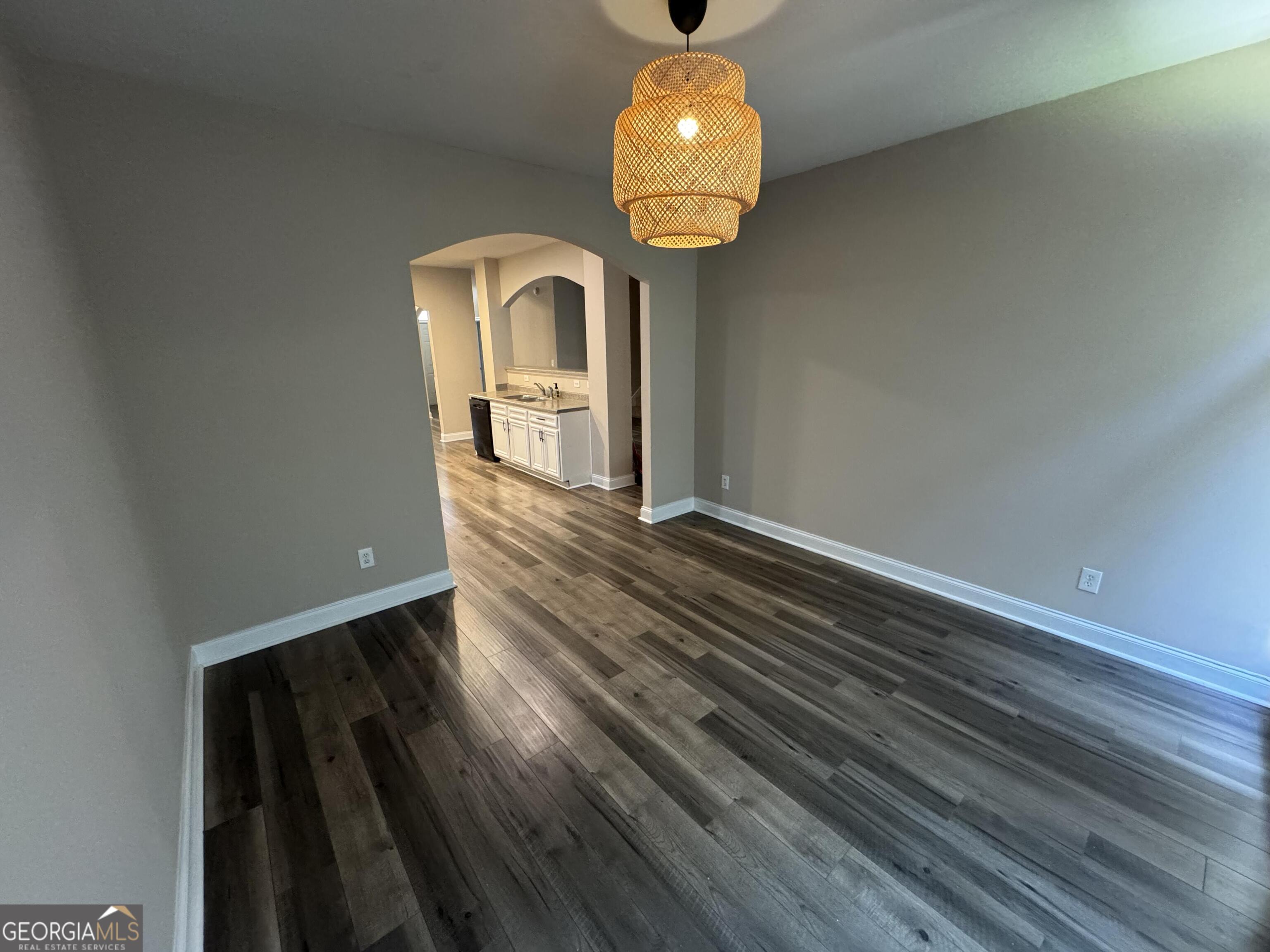 218 Daisy CIR