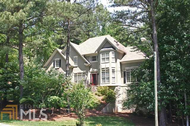 Lovely, Family Home in Sought After Eagle Watch, a Golf Neighborhood with 3 Pools, Multiple Tennis Courts and Award Winning Schools. Recently Upgraded Granite Kitchen and Baths, Hardwoods, Separate Living Room and Dining Room, Screened Porch, Finished Terrace Level with Bath, Potentially 6 Total Bedrooms, Office, Craft Room, Fenced Yard, on Cul de Sac Street close to Swim/Tennis.