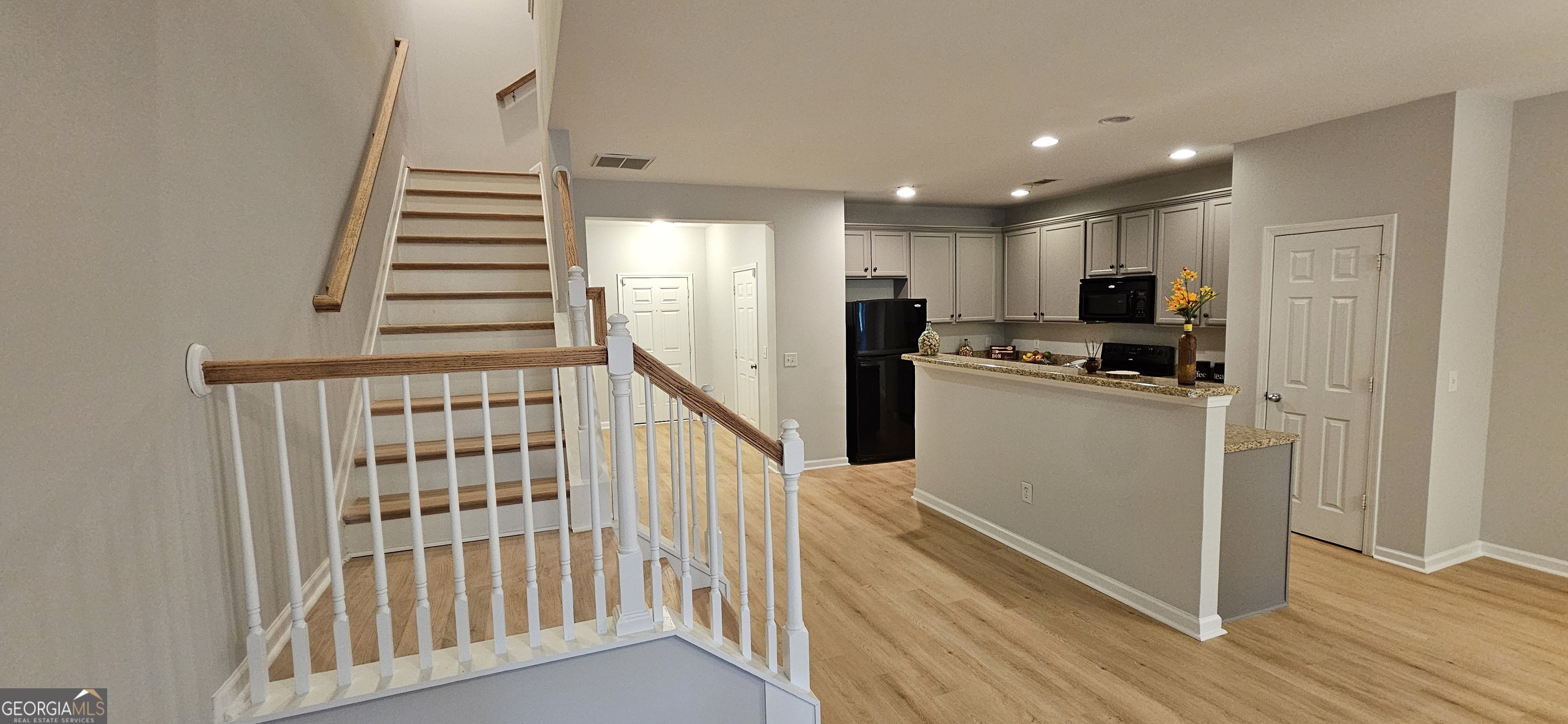 3281 Fernview DR