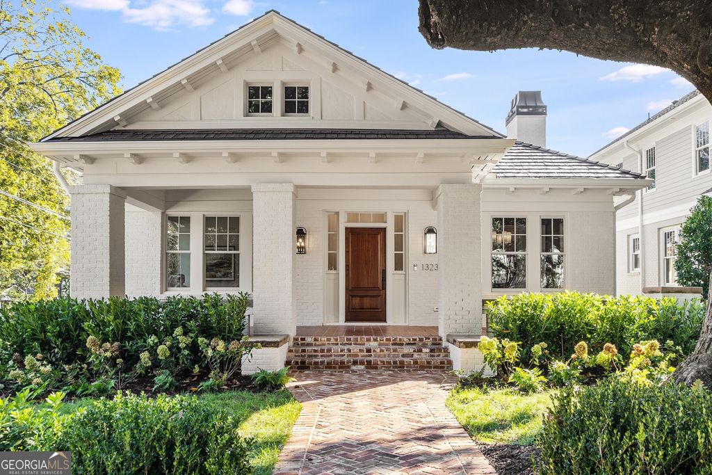 Photo of 1323 N Highland Avenue NE, Atlanta, GA 30306 (MLS # 10754489)