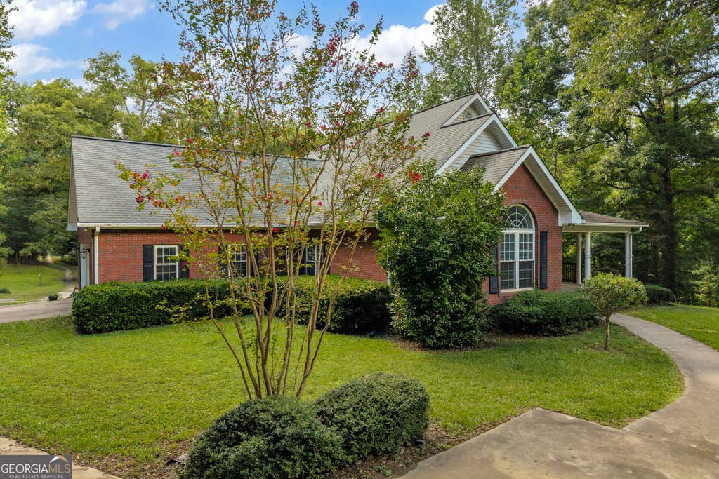 Photo of 4165 Prather Bridge Road, Toccoa, GA 30577 (MLS # 10820976)