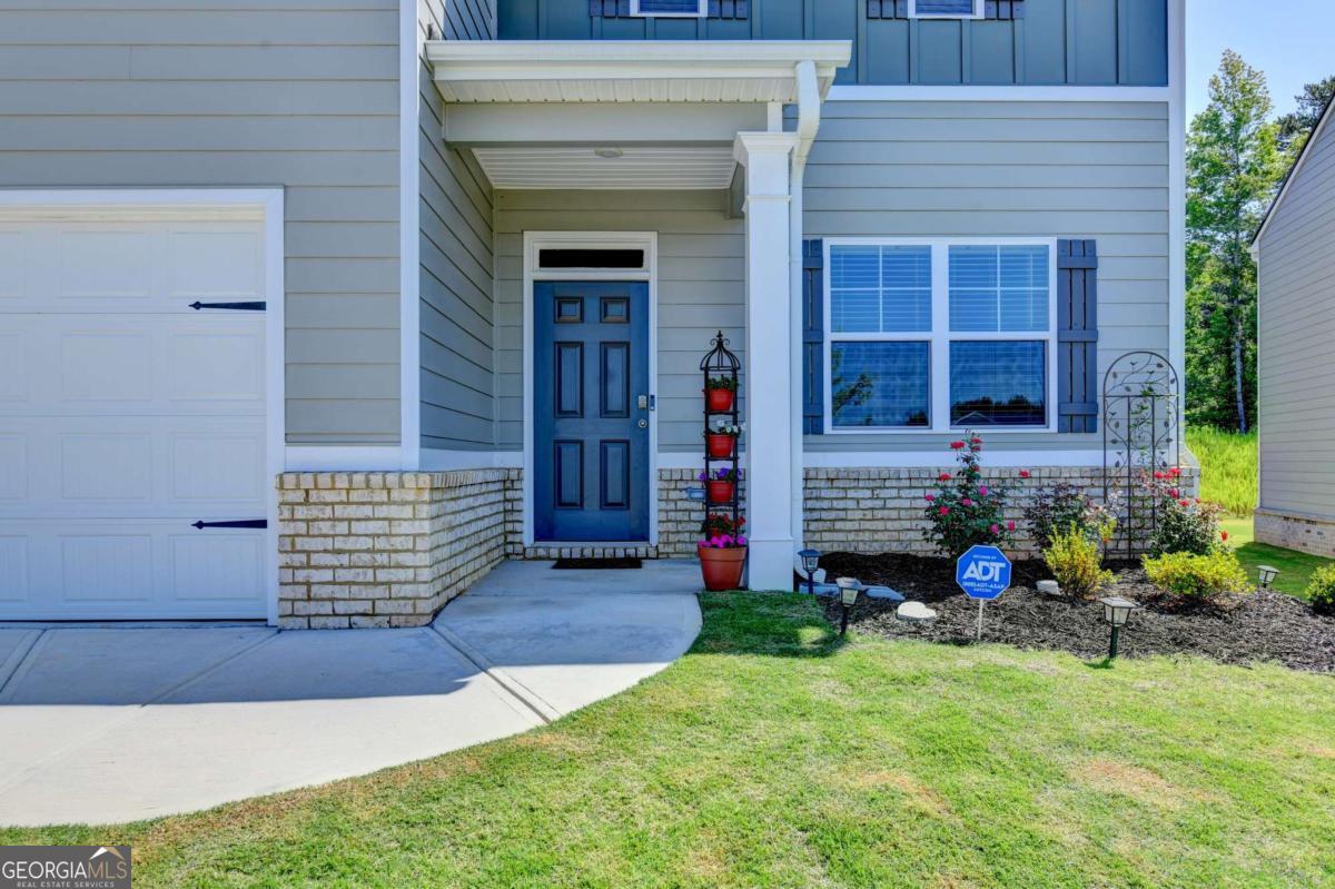 147 Storm LN