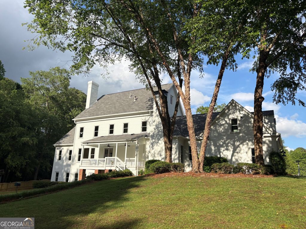 Photo of 1811 Murdock Road, Marietta, GA 30062 (MLS # 10766721)