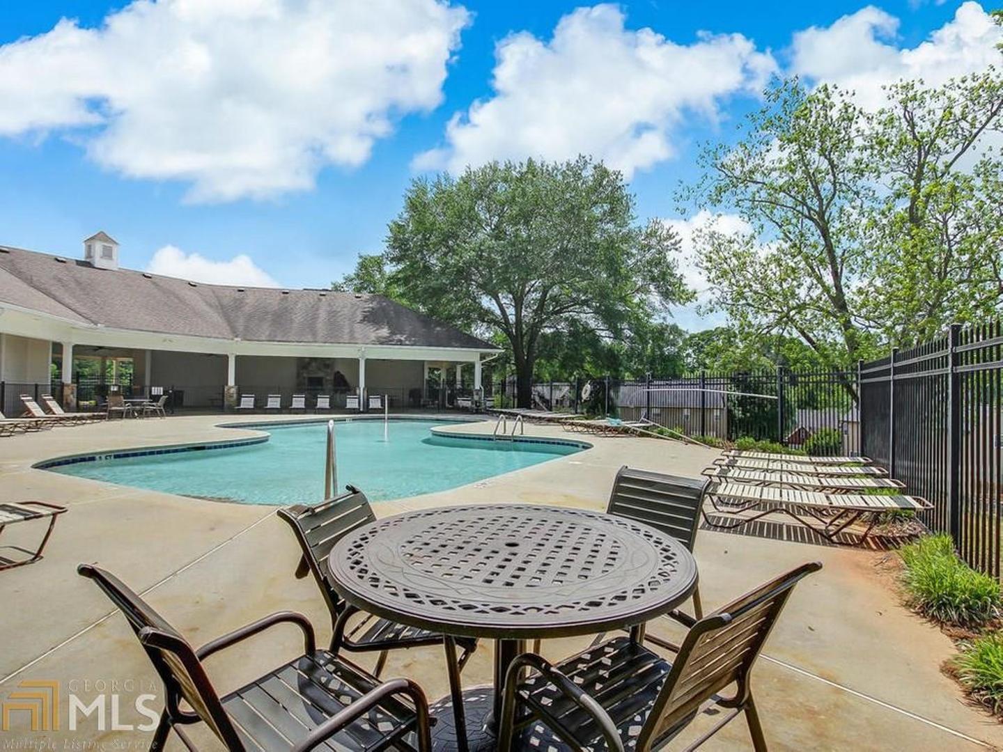 Heritage Crest - Residential