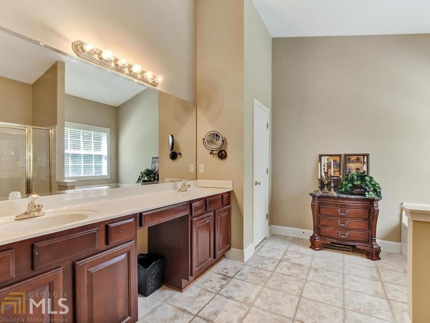 Heritage Crest - Residential