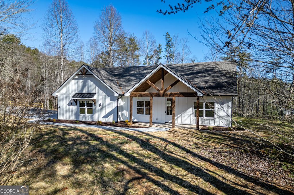 Photo of 40 Huntington Ridge Road, Blairsville, GA 30512 (MLS # 10660908)