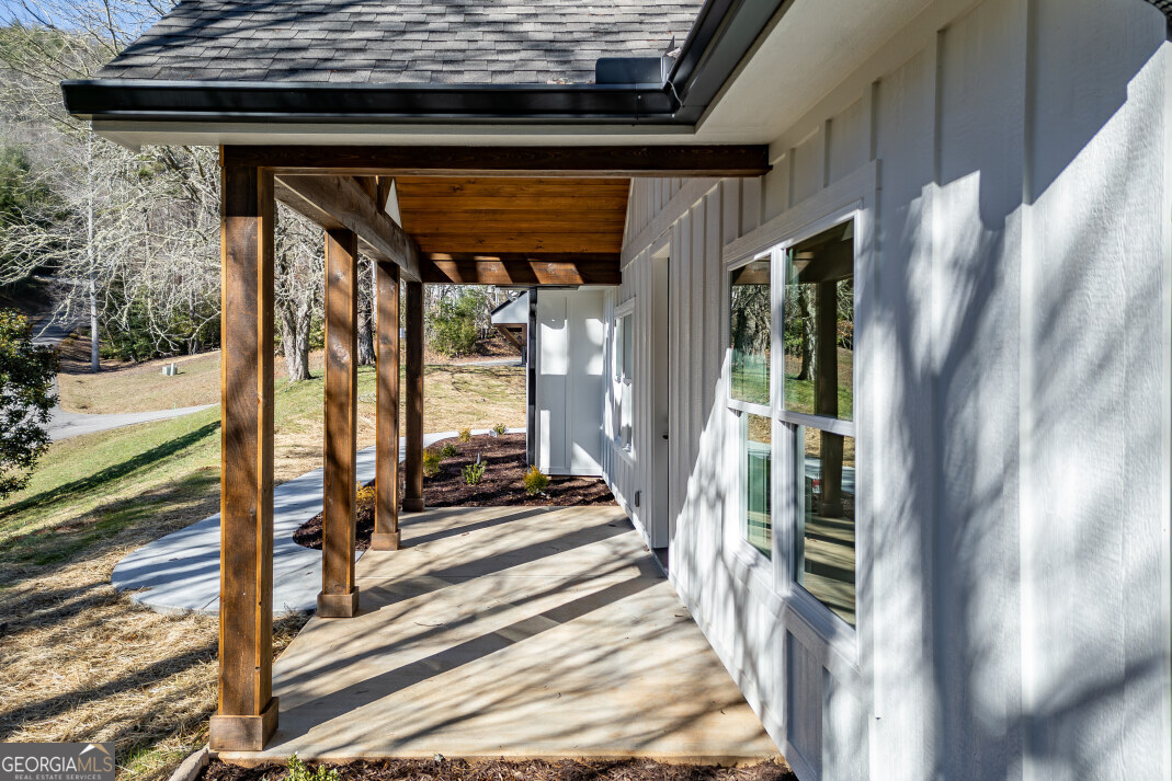 40 Huntington Ridge RD