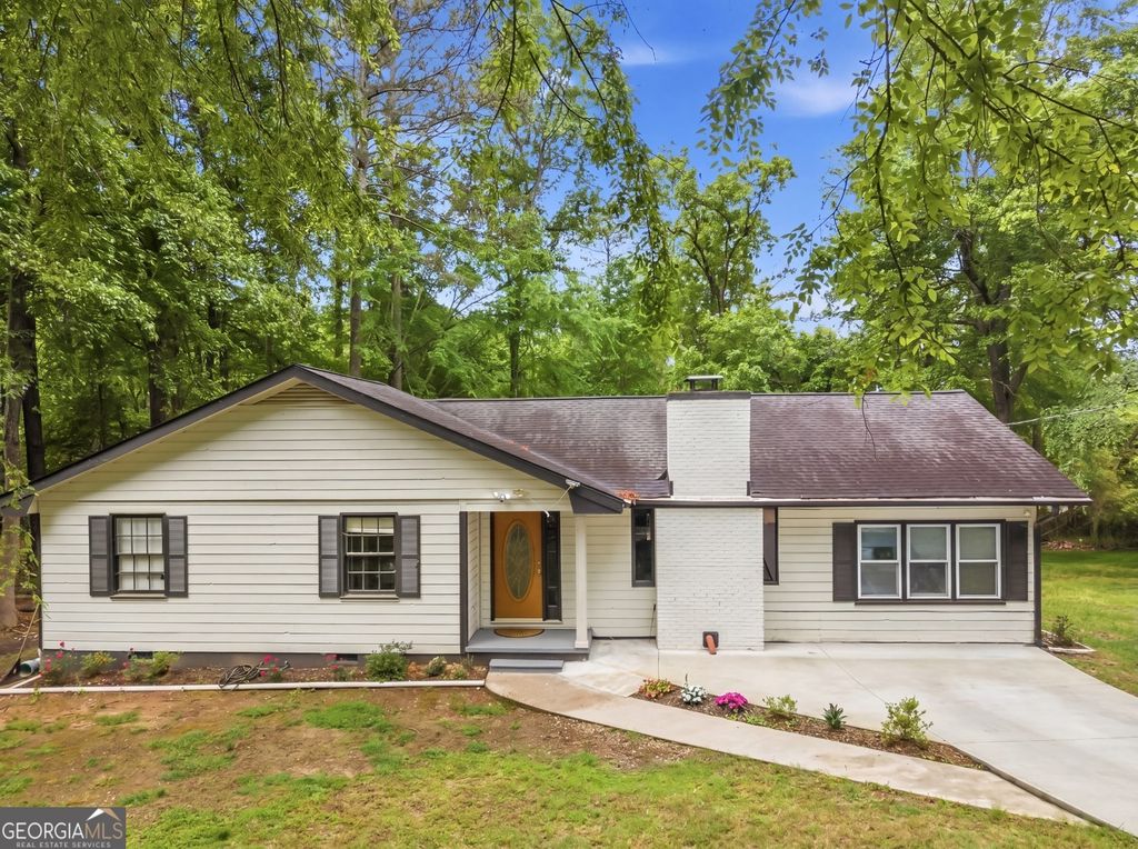 Photo of 3186 White Road NE, Conyers, GA 30012 (MLS # 10761298)