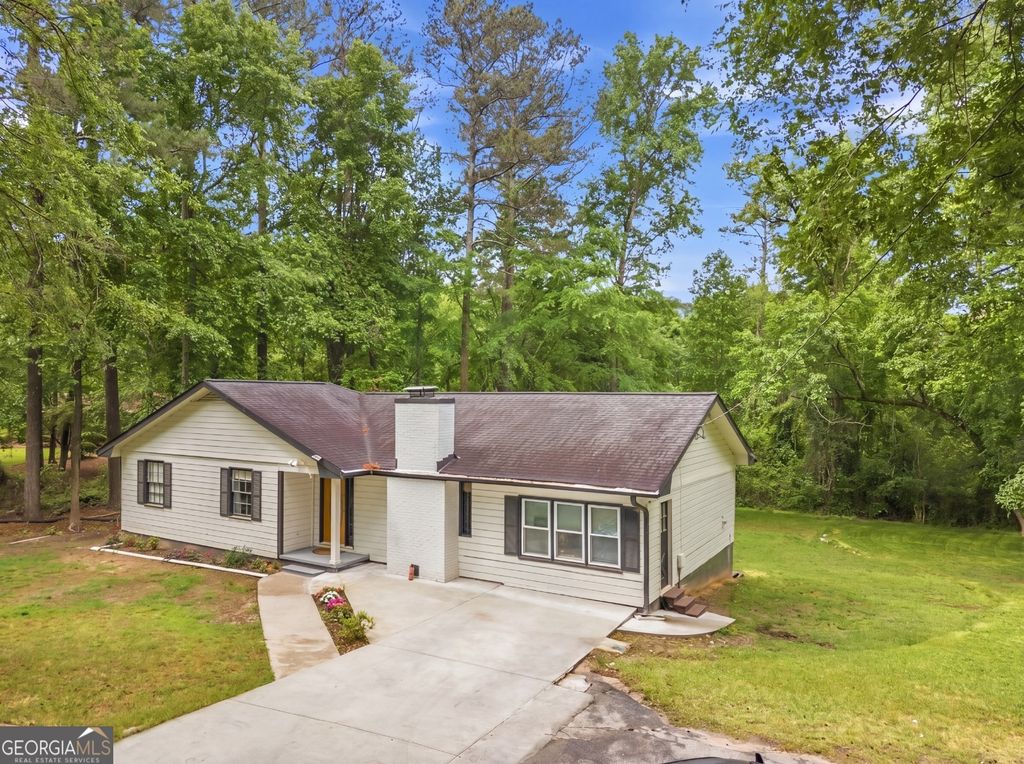 Photo of 3186 White Road NE, Conyers, GA 30012 (MLS # 10761298)