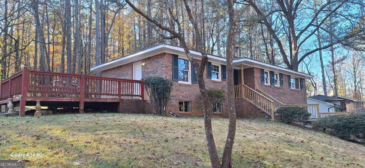 2289 Addison RD