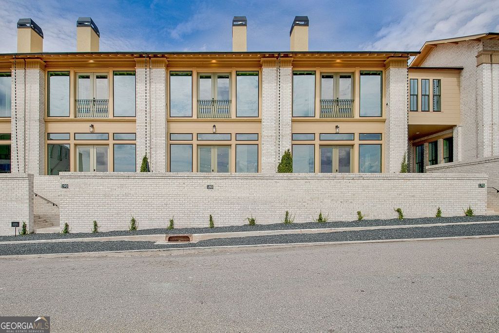 Photo of 170 Rolison Way, Fayetteville, GA 30214 (MLS # 10671239)