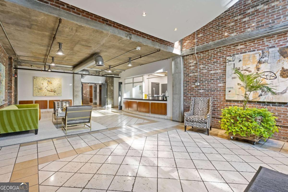 3180 Mathieson DR NE 1401