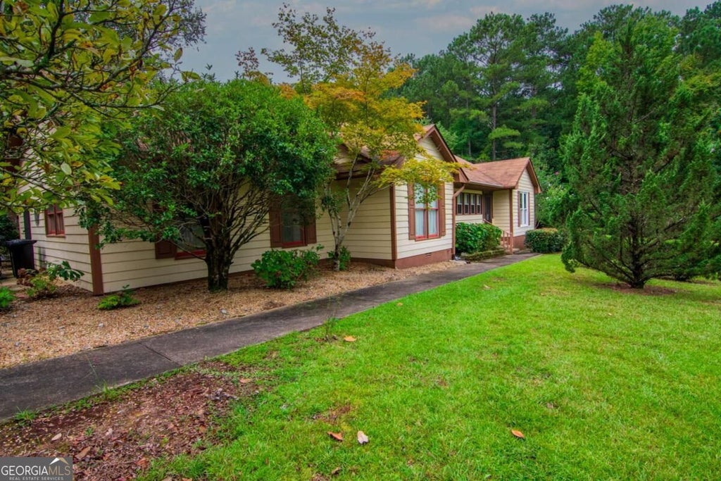 Photo of 200 Sullivan Circle, Pine Mountain, GA 31822 (MLS # 10842002)