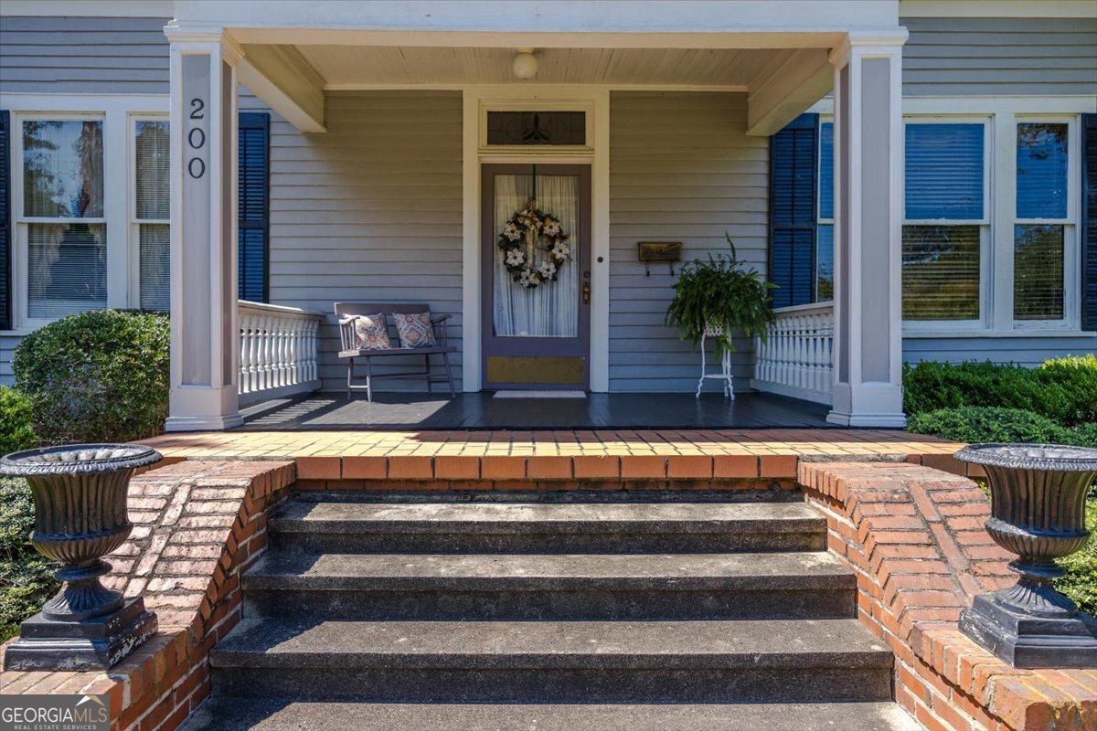 200 Indian Spring DR