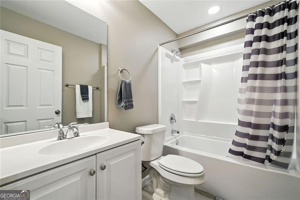 KINGSTON PARK - Residential