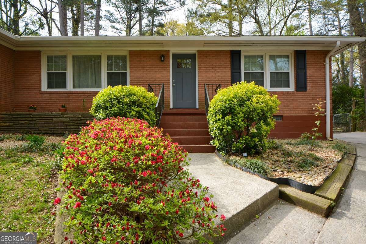 1245 Briar Hills DR NE