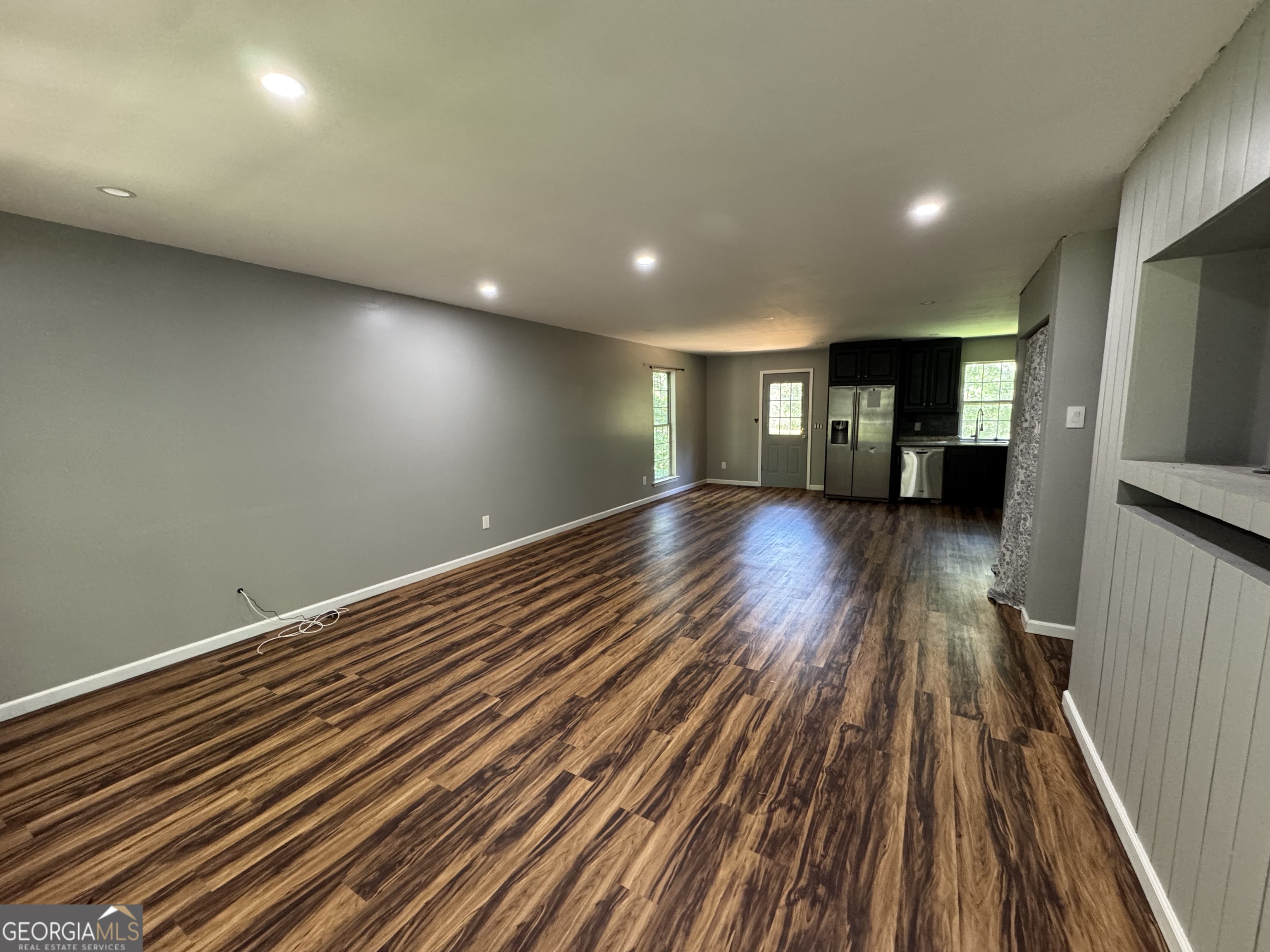 48 Spring Ridge RD NW