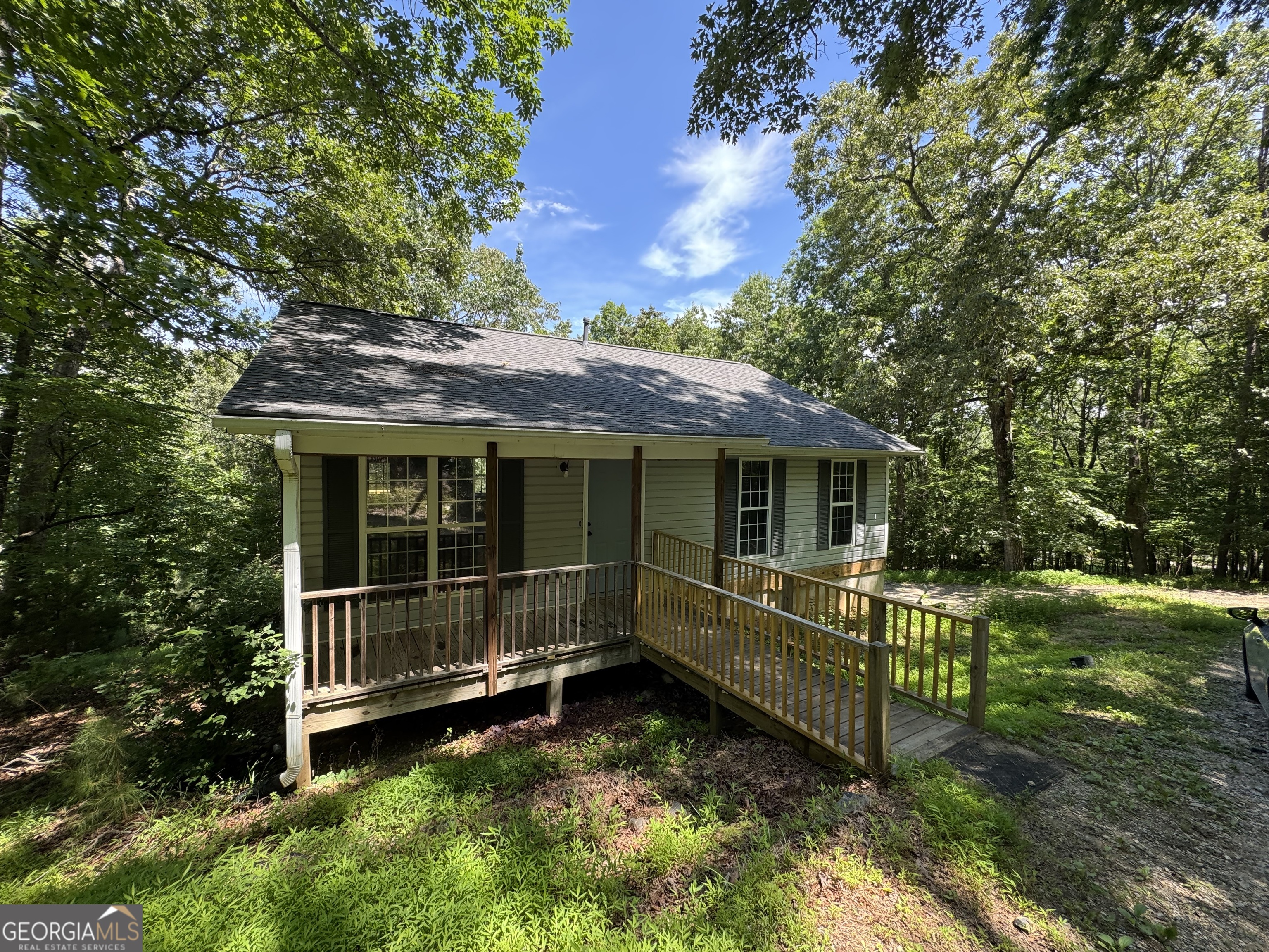 48 Spring Ridge RD NW
