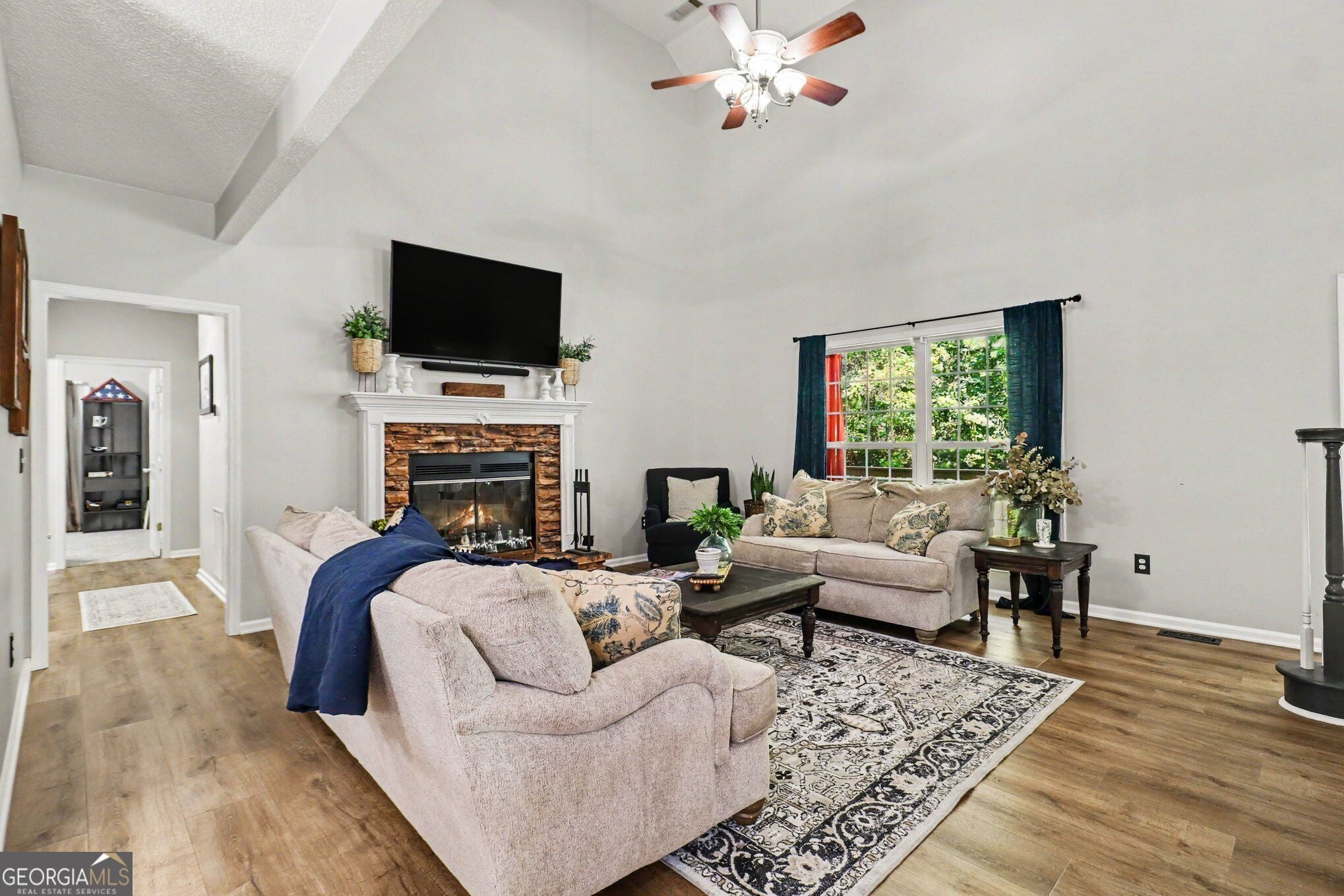 260 Nixon RD