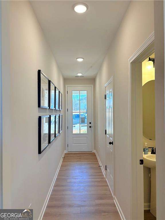 6195 Molo LN 663