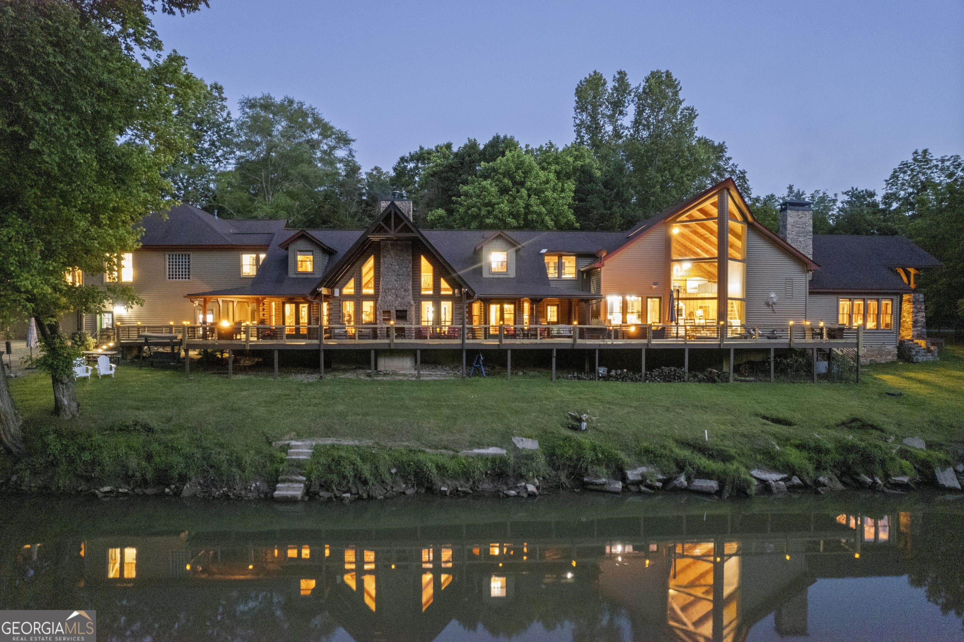 Kingston, Georgia 30145, United States, 6 Bedrooms Bedrooms, ,7 BathroomsBathrooms,Residential,Active,56165