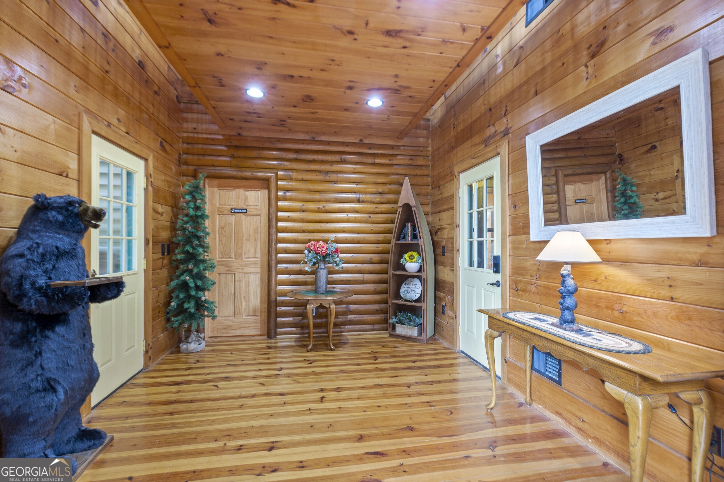 Kingston, Georgia 30145, United States, 6 Bedrooms Bedrooms, ,7 BathroomsBathrooms,Residential,Active,56165