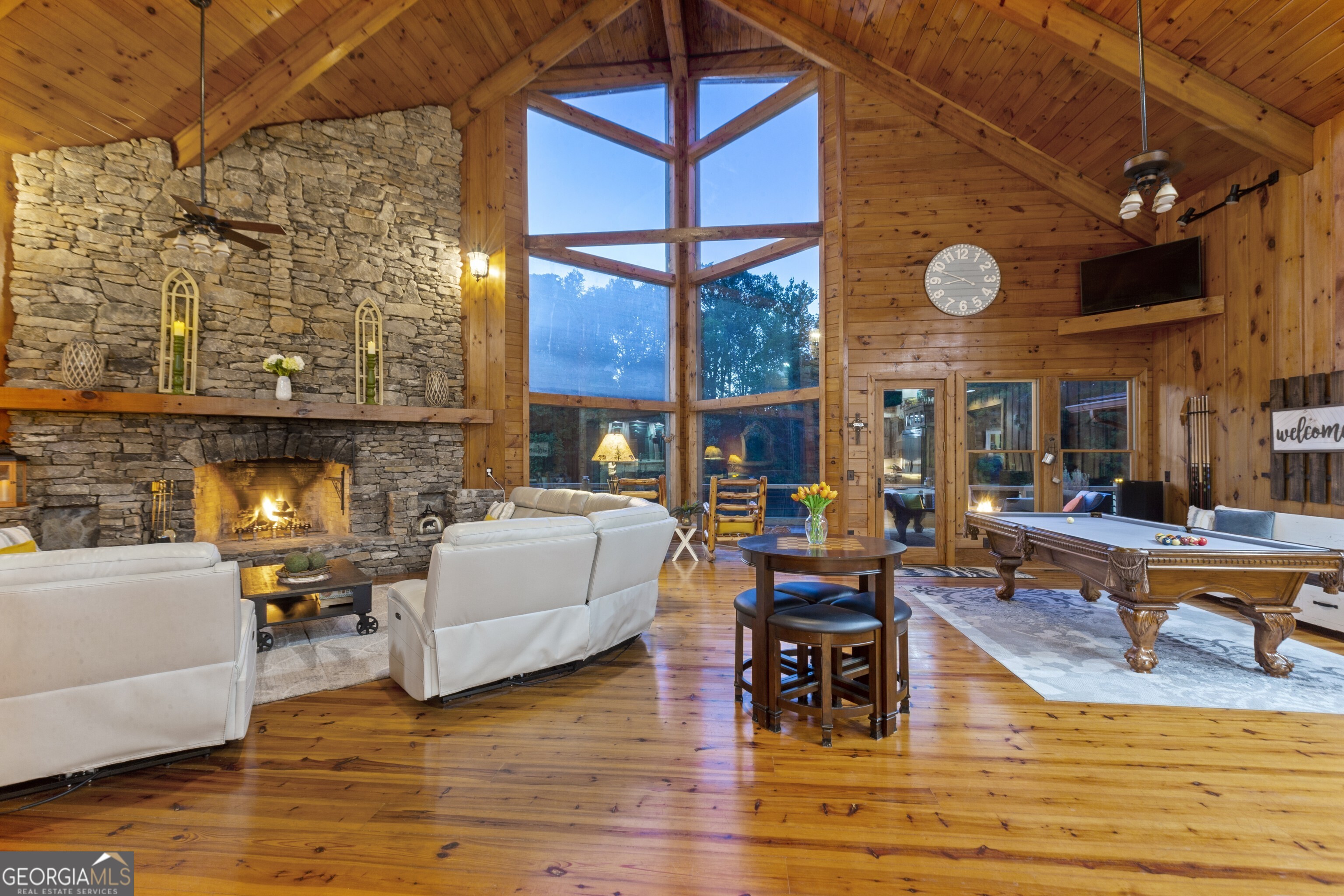 Kingston, Georgia 30145, United States, 6 Bedrooms Bedrooms, ,7 BathroomsBathrooms,Residential,Active,56165