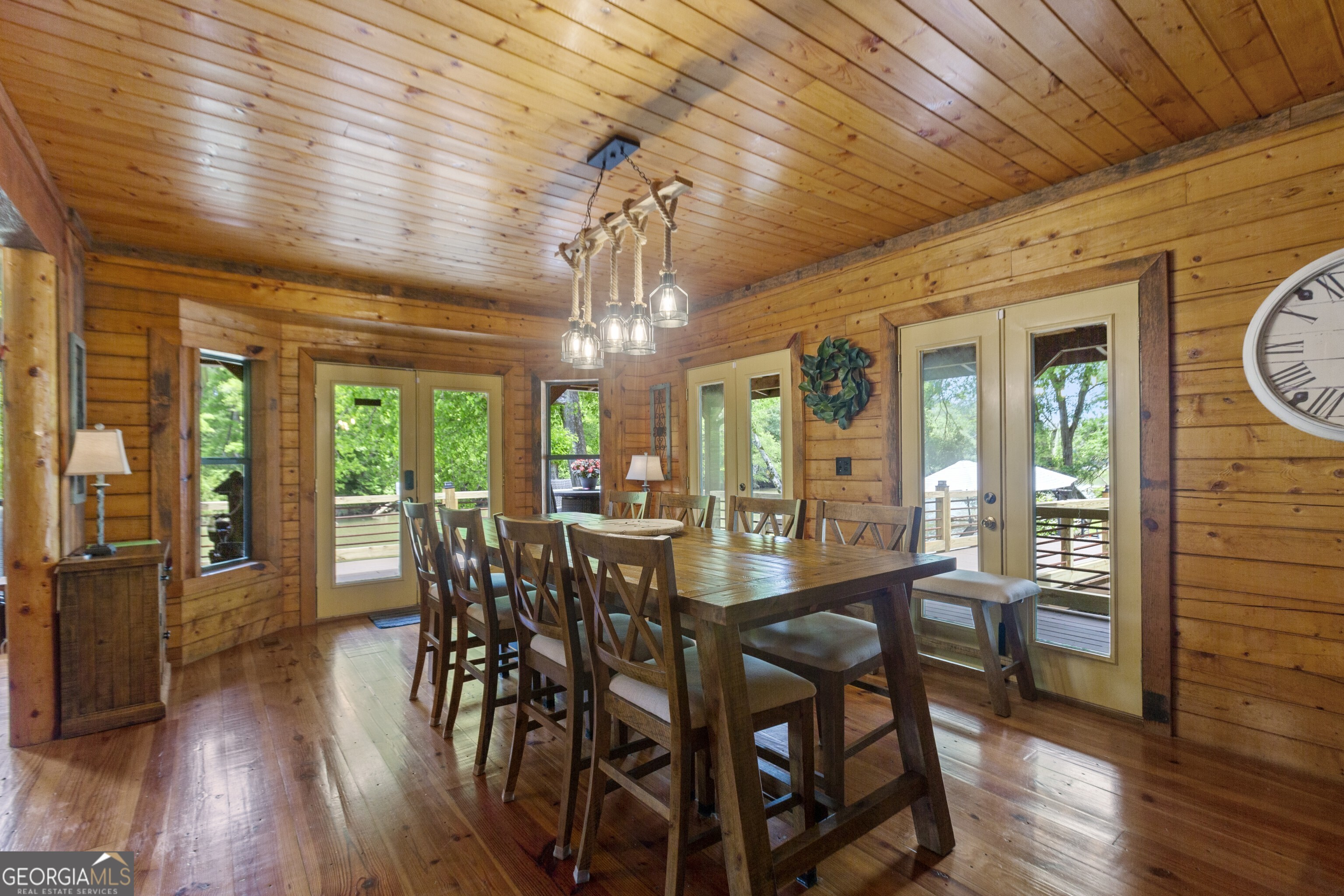 Kingston, Georgia 30145, United States, 6 Bedrooms Bedrooms, ,7 BathroomsBathrooms,Residential,Active,56165