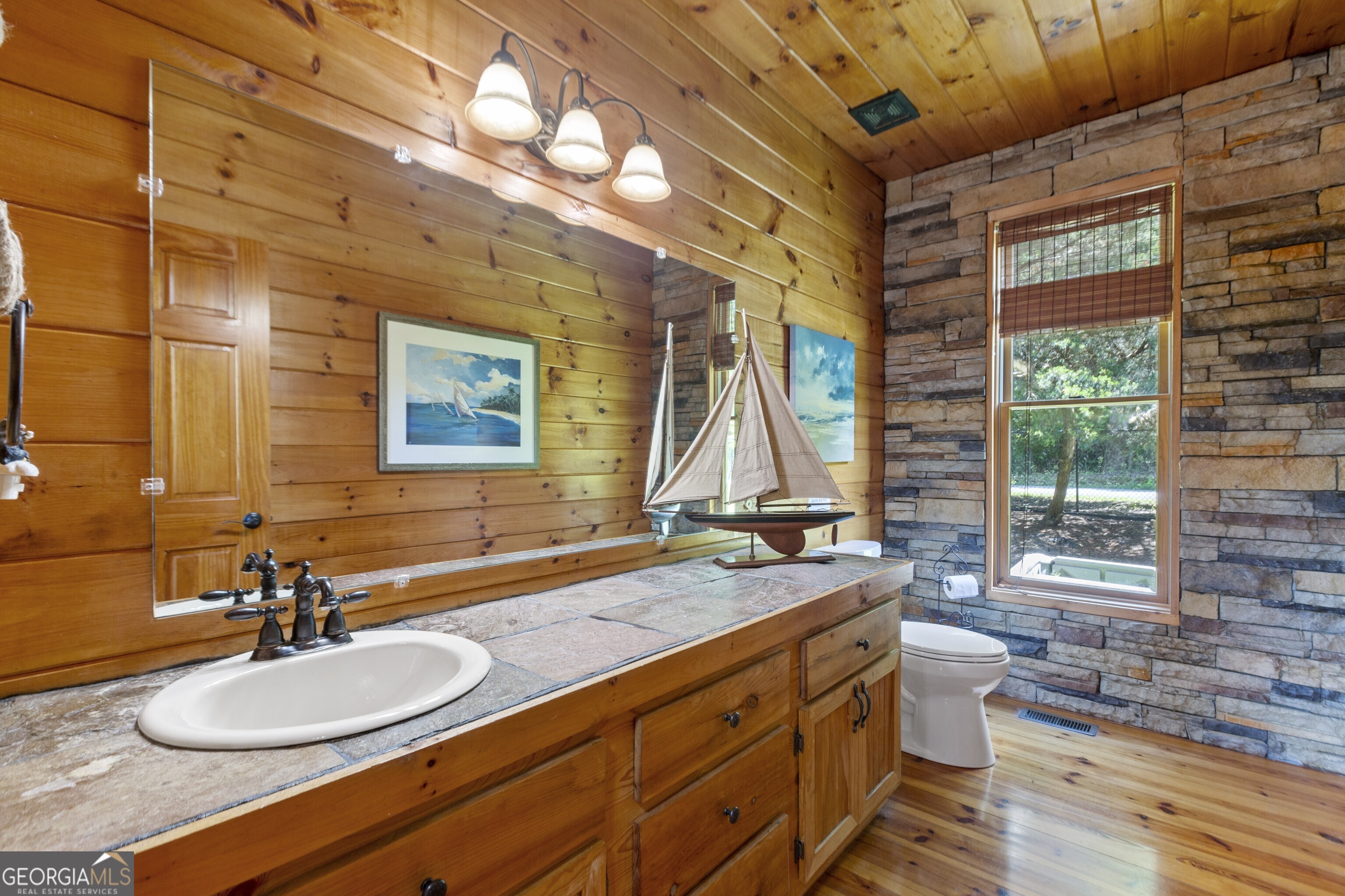 Kingston, Georgia 30145, United States, 6 Bedrooms Bedrooms, ,7 BathroomsBathrooms,Residential,Active,56165