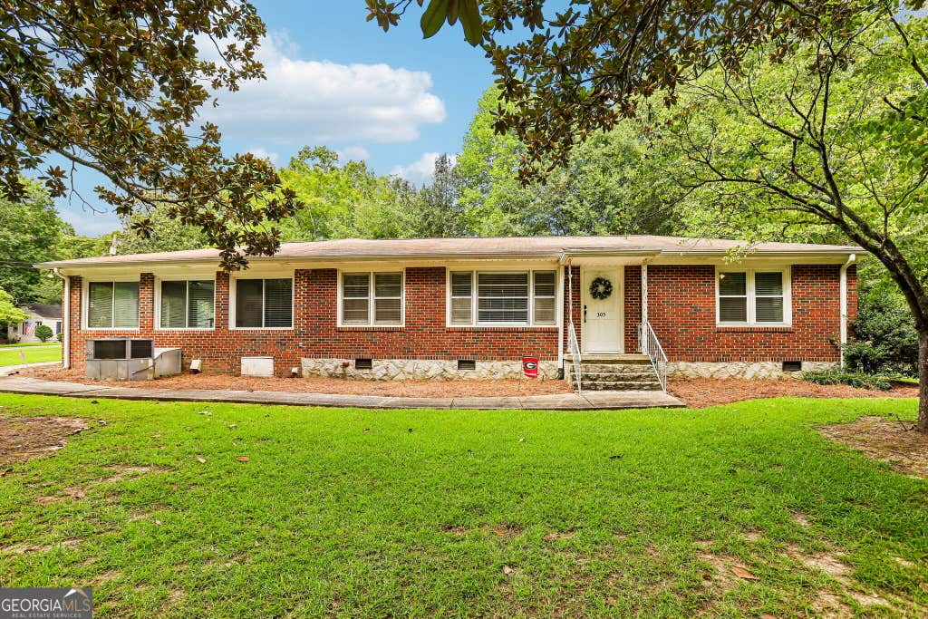 Photo of 305 Oak Avenue, Carrollton, GA 30117 (MLS # 10818171)
