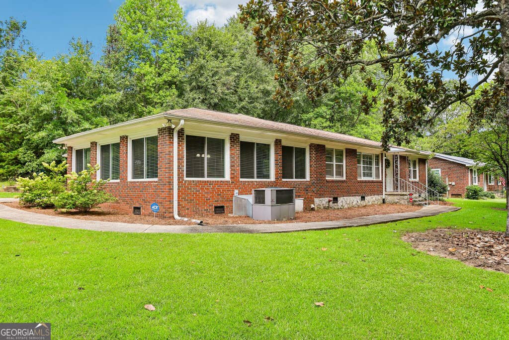 Photo of 305 Oak Avenue, Carrollton, GA 30117 (MLS # 10818171)