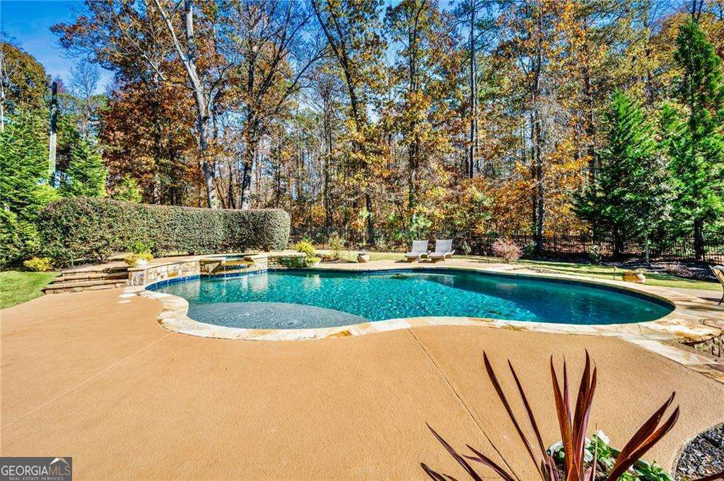 4050 Idlewilde Meadows DR NE