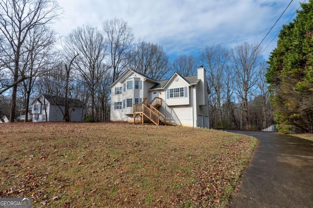 Photo of 6161 Longwood Chase, Canton, GA 30115 (MLS # 10700233)