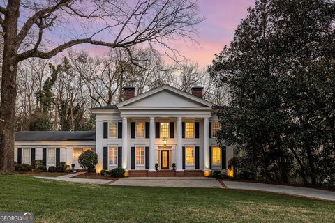 Photo of 8 River Park Drive, Atlanta, GA 30328 (MLS # 10700157)